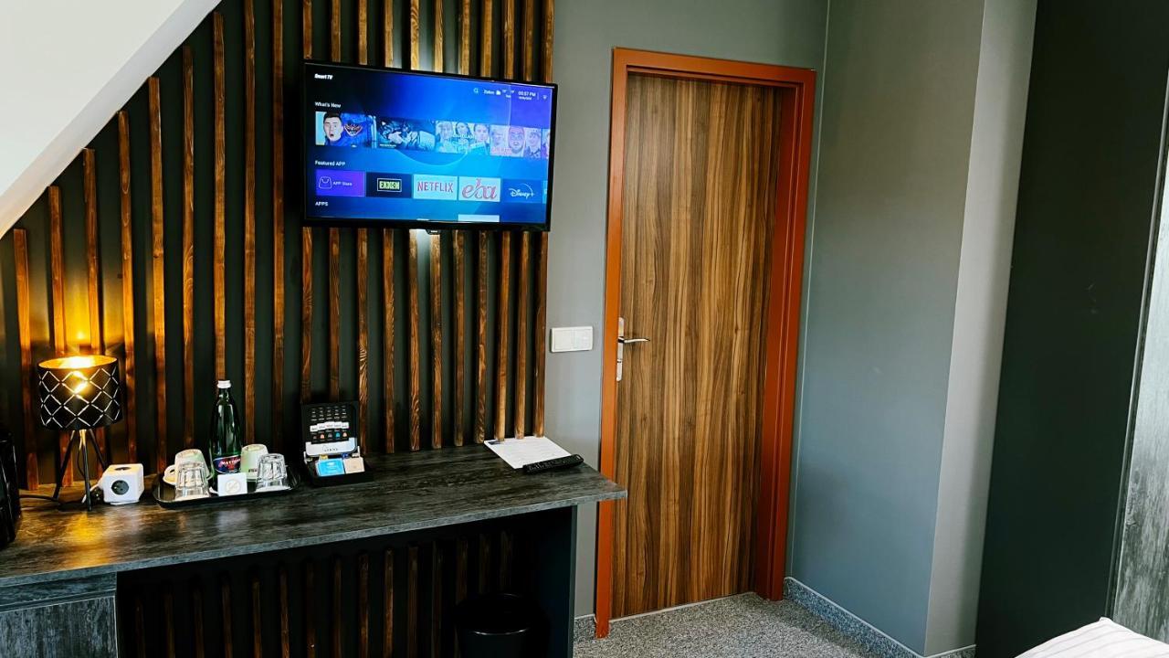 Wellness Hotel Liberecka Vysina エクステリア 写真