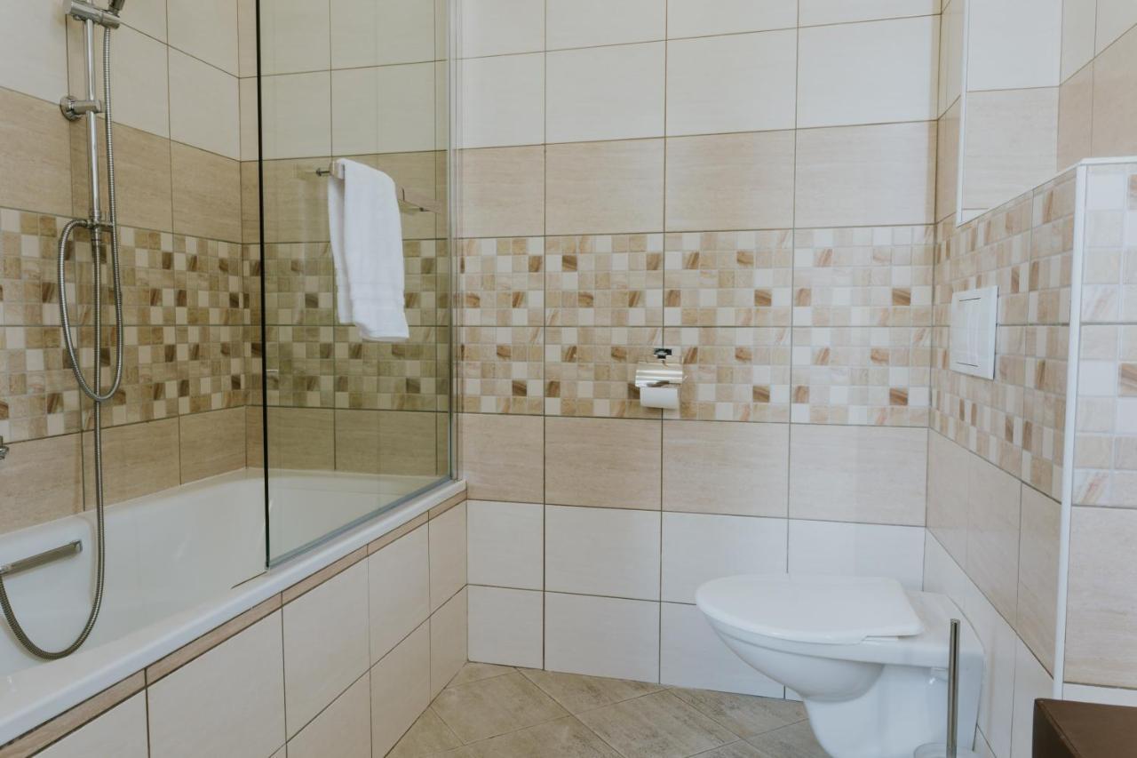 Wellness Hotel Liberecka Vysina エクステリア 写真