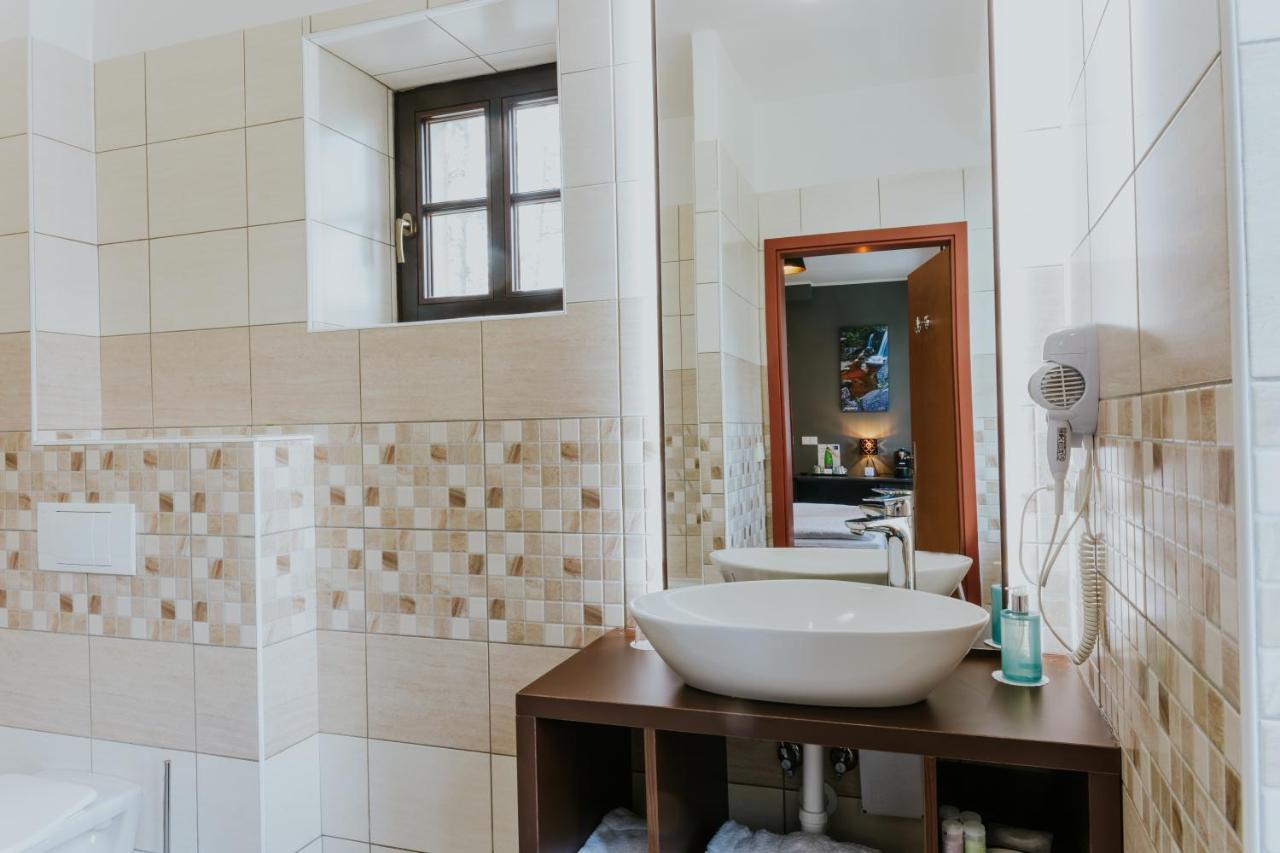 Wellness Hotel Liberecka Vysina エクステリア 写真