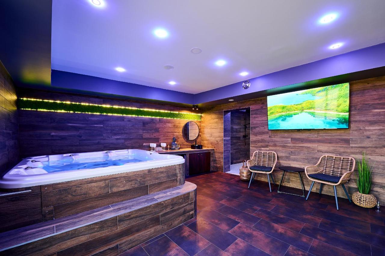 Wellness Hotel Liberecka Vysina エクステリア 写真